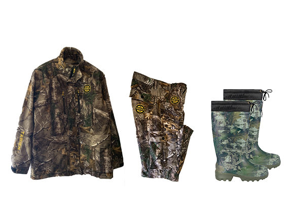 TrioChasseur (camouflage) Veste, pantalons et bottes pour la chasse.